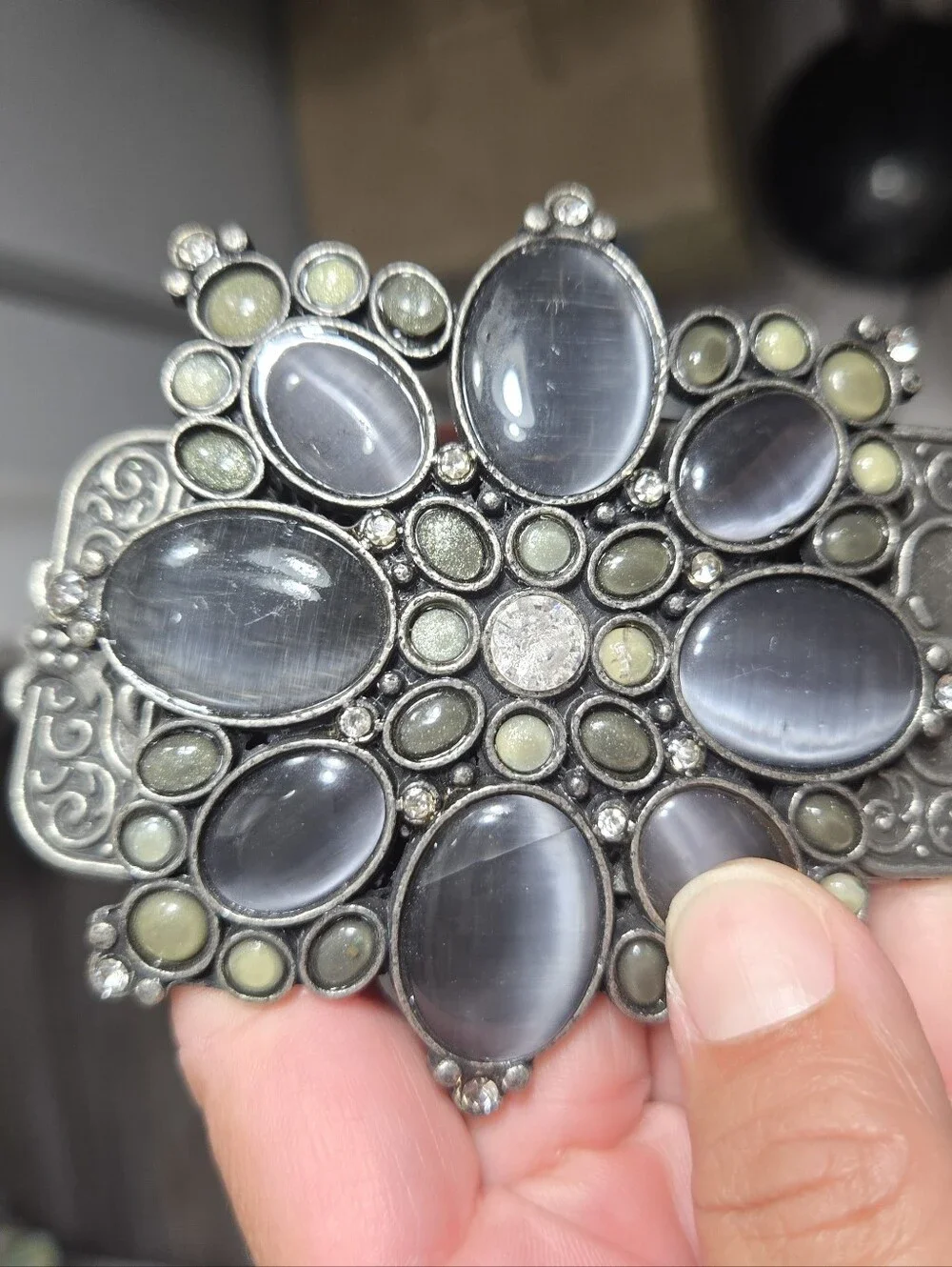 Women's Vintage Stretchy Band Pewter Belt Fits Medium To A Large Or XL